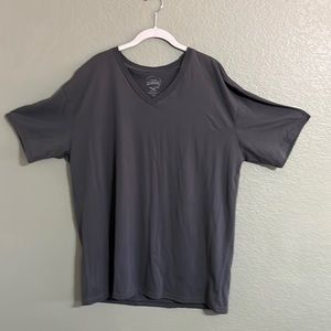 True Classic V-Neck Short Sleeved T-Shirt